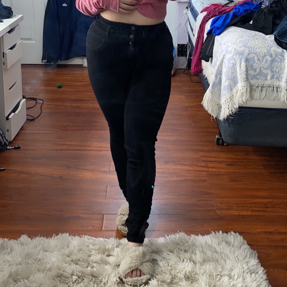 Black Jeans